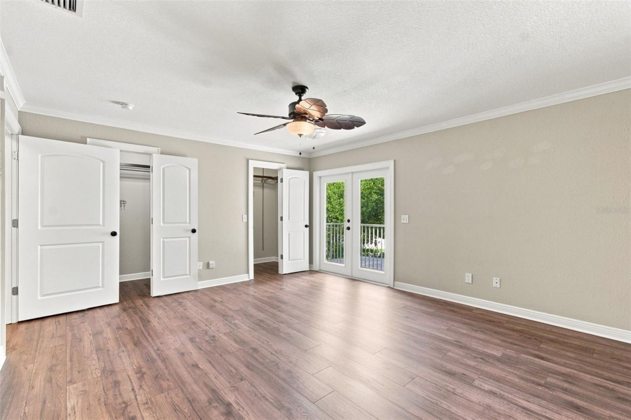 1109 S Pine Lake Drive, Tampa, FL 33612 Photo