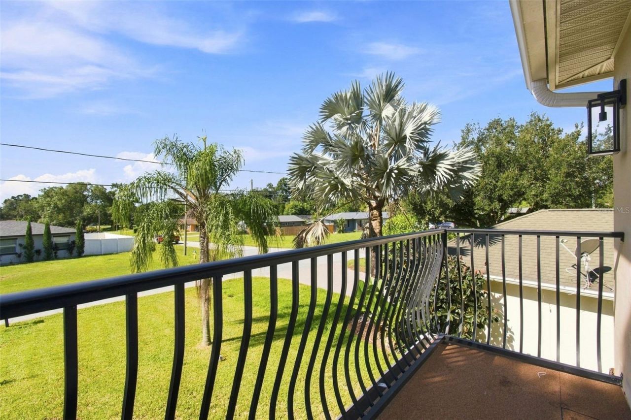 1109 S Pine Lake Drive, Tampa, FL 33612 Photo
