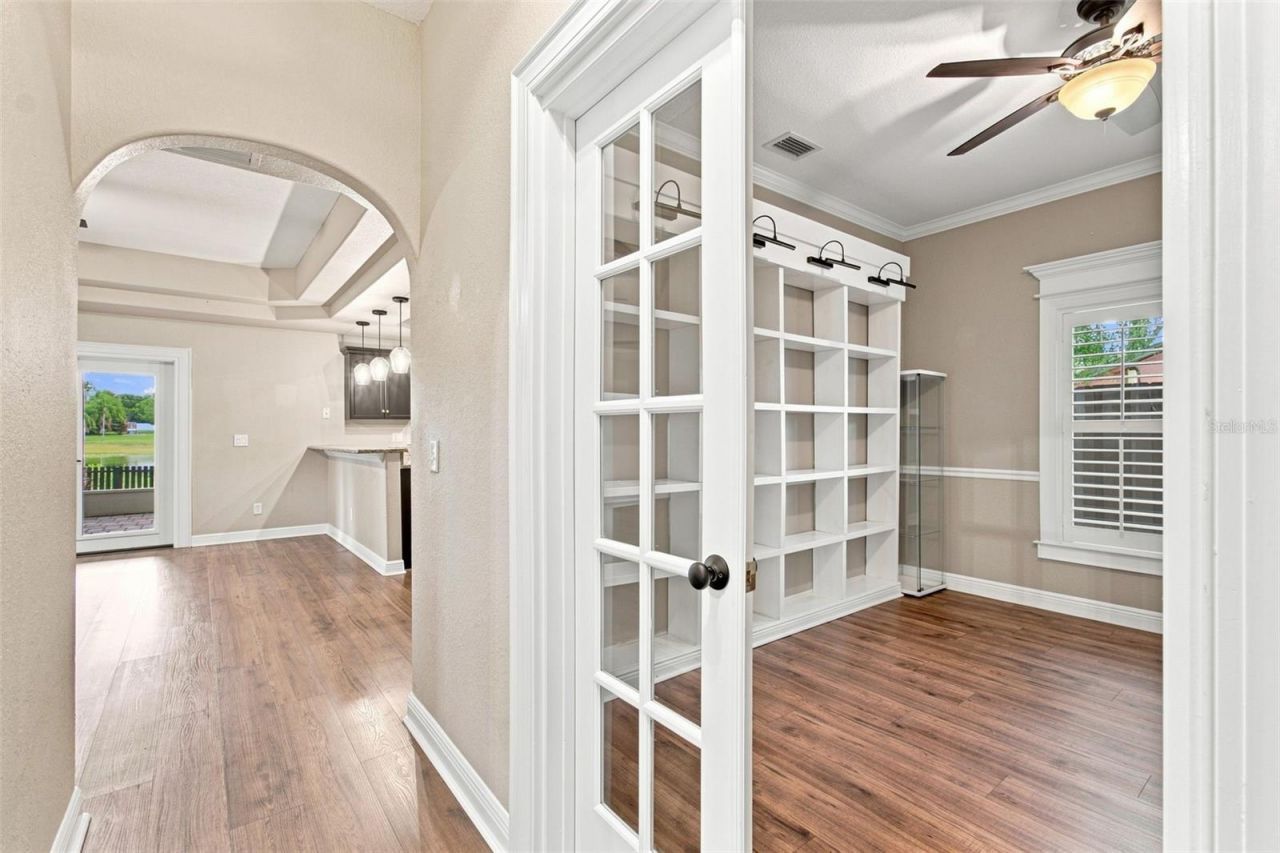 1109 S Pine Lake Drive, Tampa, FL 33612 Photo