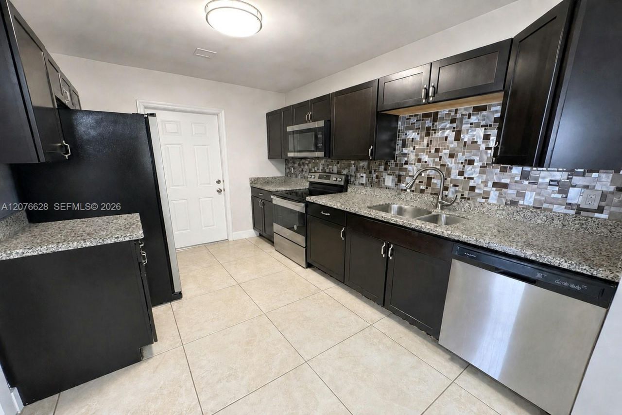 6511 Park St, Hollywood, FL 33024 Photo