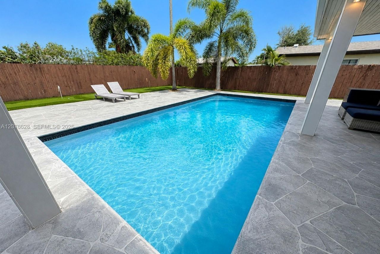 6511 Park St, Hollywood, FL 33024 Photo