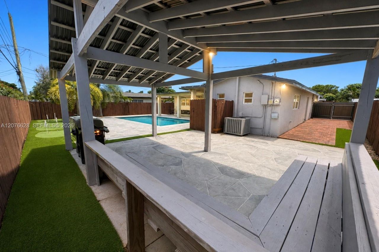 6511 Park St, Hollywood, FL 33024 Photo