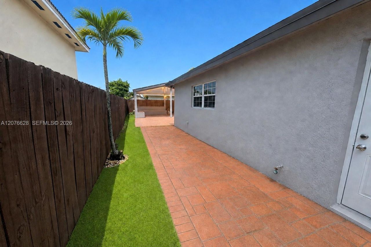 6511 Park St, Hollywood, FL 33024 Photo