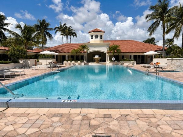 Unit 718, Aventura, FL 33180