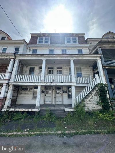 101 W WATER STREET , NEW PHILADELPHIA, PA 17959