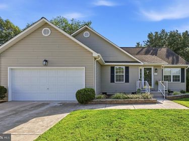 109 JEFFERSON COURT, STEPHENS CITY, VA 22655