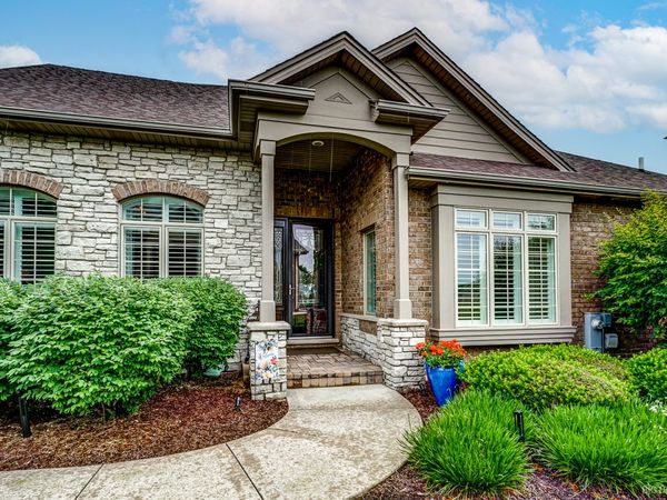8999 Holland Harbor Circle , Frankfort, IL 60423