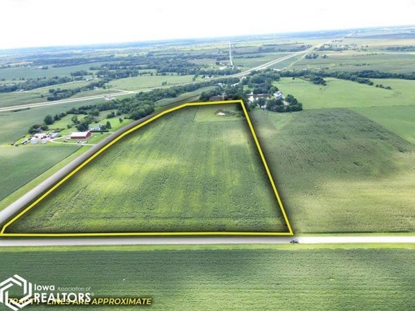 2545 260th St., New London, IA 52645