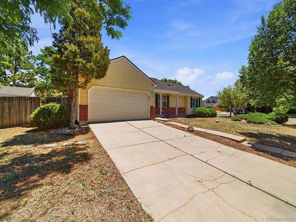 4538 S Nucla Street , Aurora, CO 80015