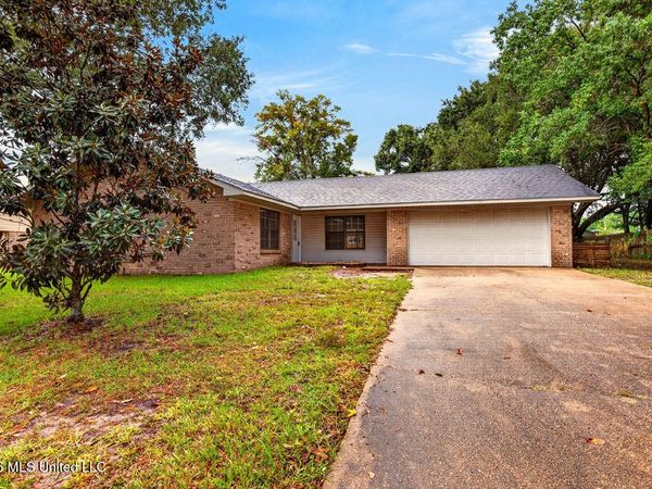2320 Lynn Avenue, Gulfport, MS 39503