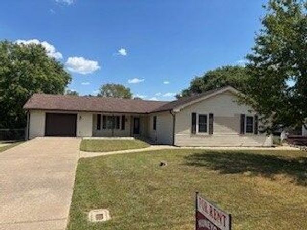 307 Buckingham Pl, Clarksville, TN 37042