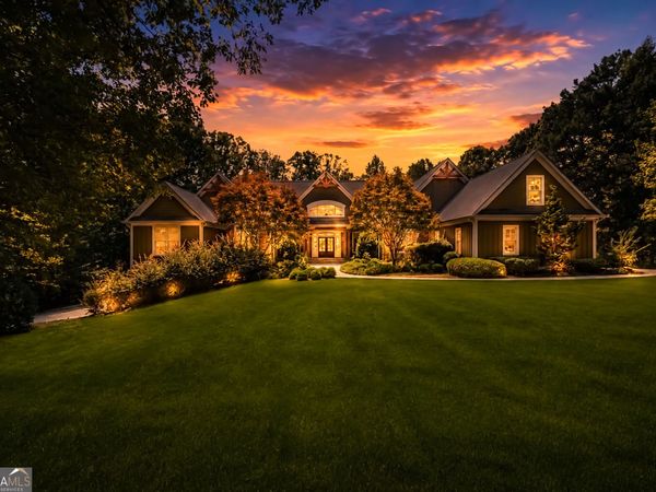 190 Dukes Court, Brooks, GA 30205