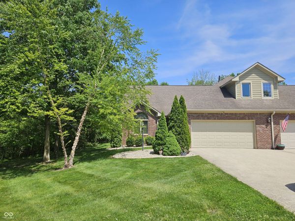 1755 Walnut Trace , Greenfield, IN 46140