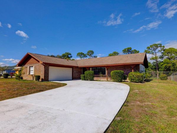 543 SE GREENWAY Terrace, Port St. Lucie, FL 34983