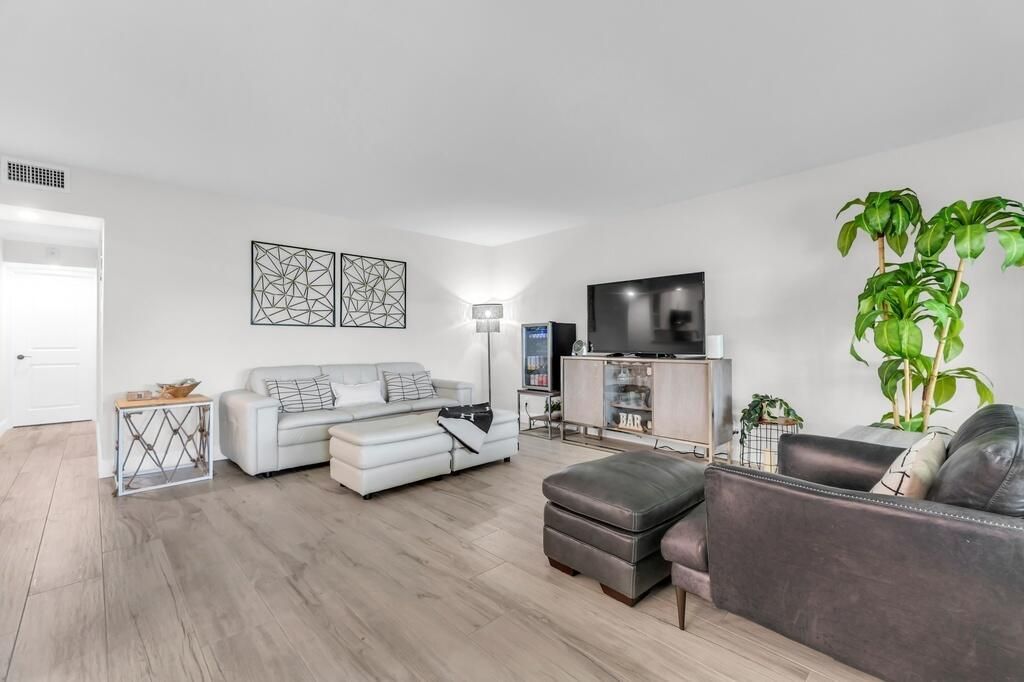4848 NE 23rd Avenue, Unit 8A, Fort Lauderdale, FL 33308 Photo