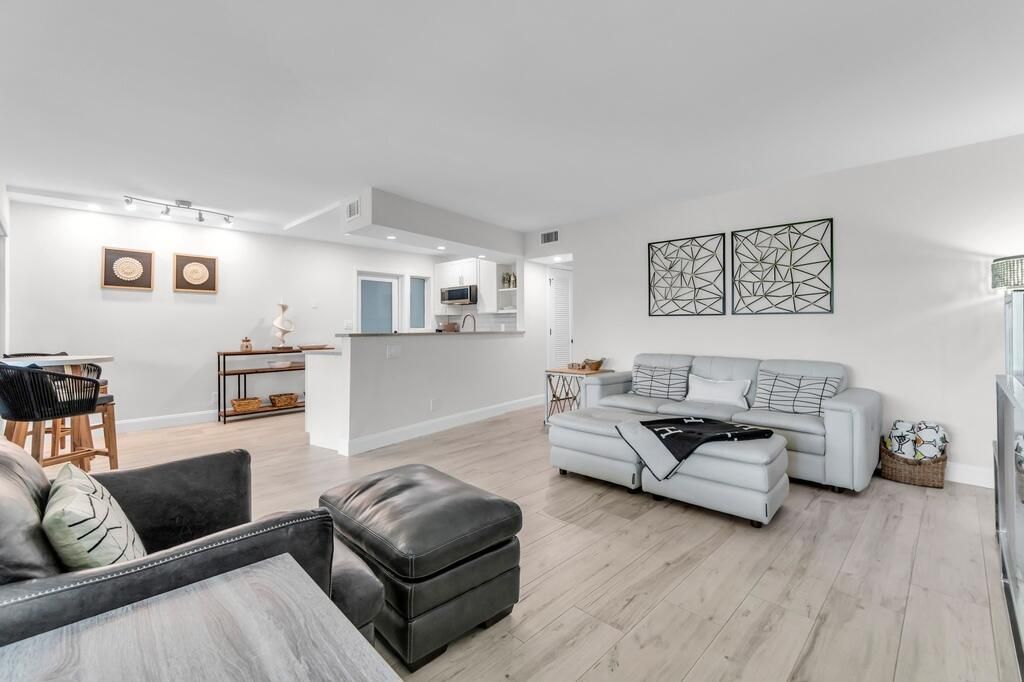 4848 NE 23rd Avenue, Unit 8A, Fort Lauderdale, FL 33308 Photo