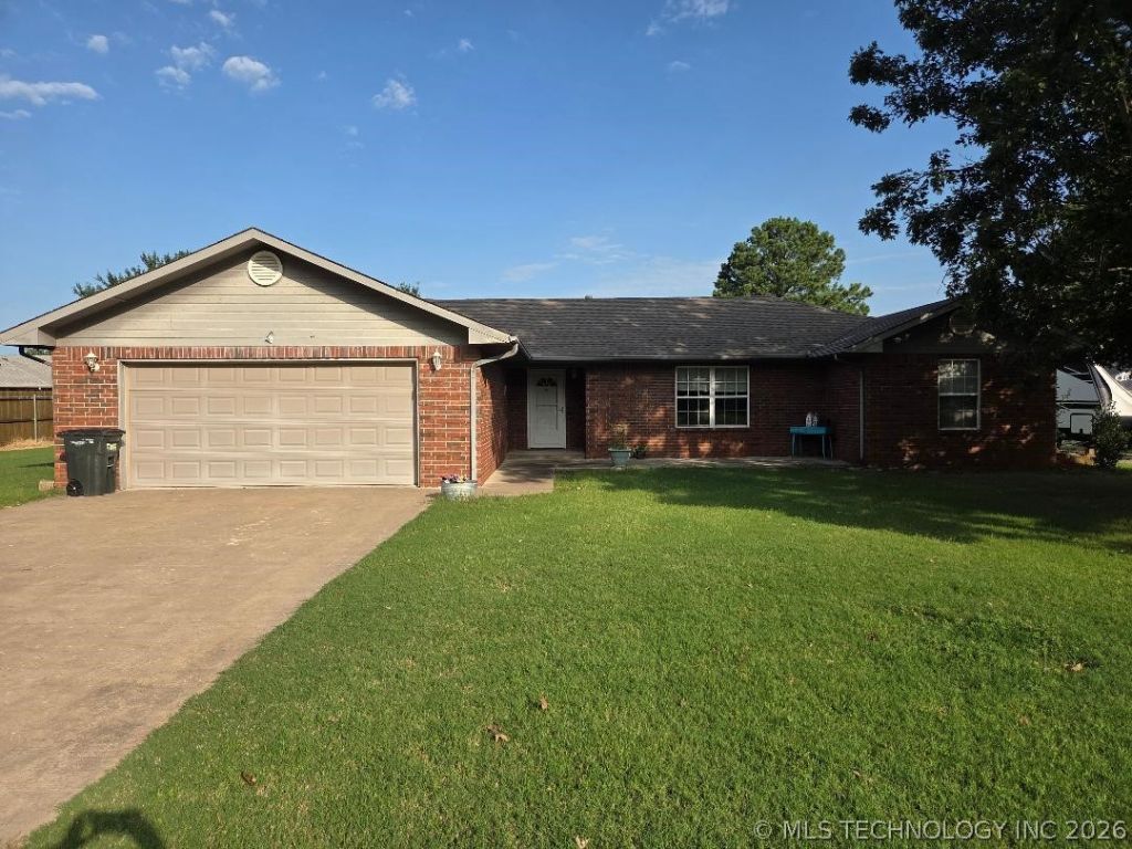 77 Dogwood Trail, Eufaula, OK 74432 Main Photo