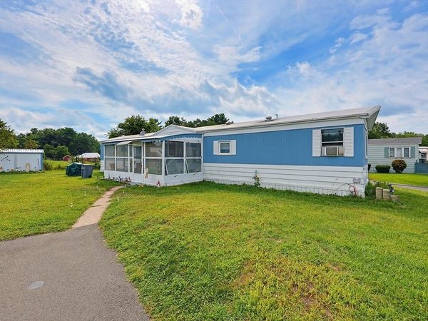 19 First Ave, Westfield, MA 01085