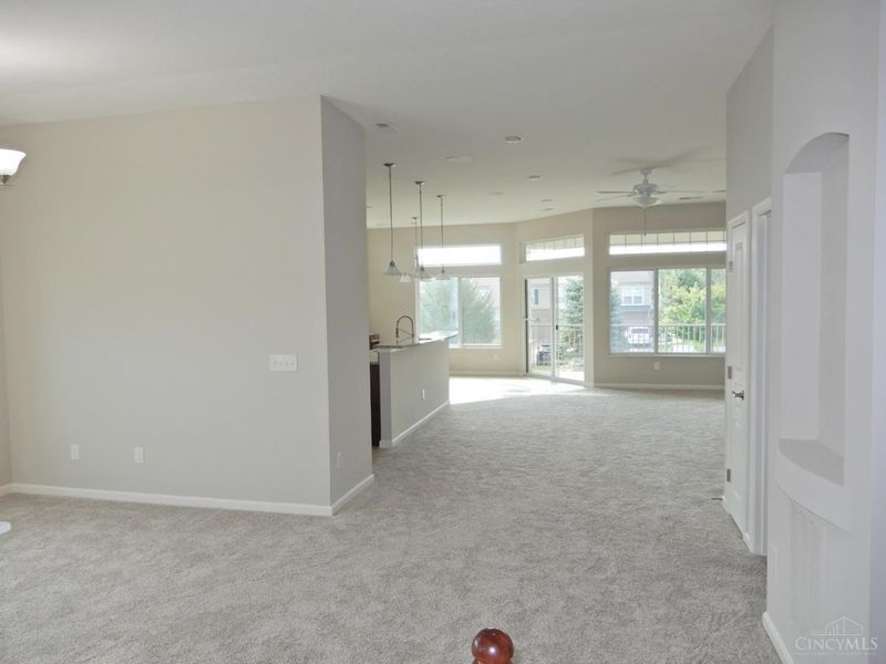 4539 Winners Circle, Unit 301, Batavia Township, OH 45103 Photo 12