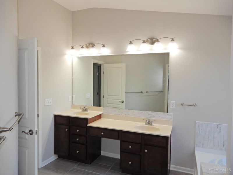 4539 Winners Circle, Unit 301, Batavia Township, OH 45103 Photo 19
