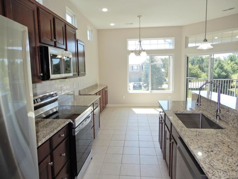 4539 Winners Circle, Unit 301, Batavia Township, OH 45103 Photo 5