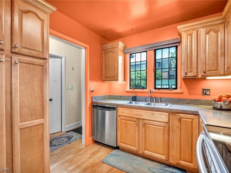 18126 Lomond Boulevard, Shaker Heights, OH 44122 Photo 19