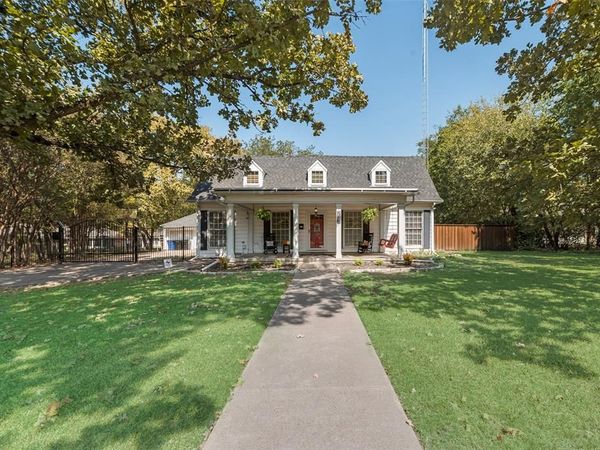 233 E High Street , Wills Point, TX 75169