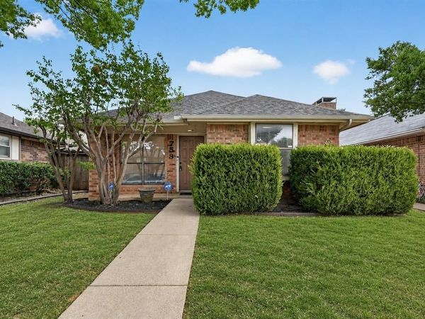753 Red Oak Drive , Lewisville, TX 75067