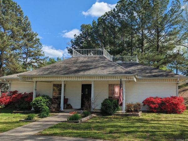 400 Pine Avenue, Mena, AR 71953