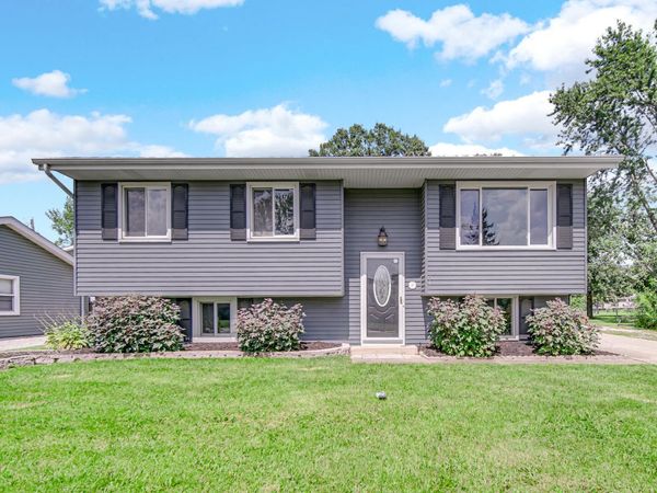 6490 W 129th Avenue, Cedar Lake, IN 46303