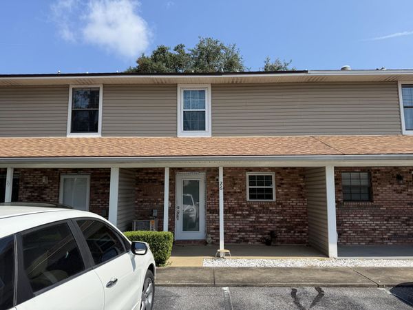225 Carmel Drive, Unit 26, Fort Walton Beach, FL 32547