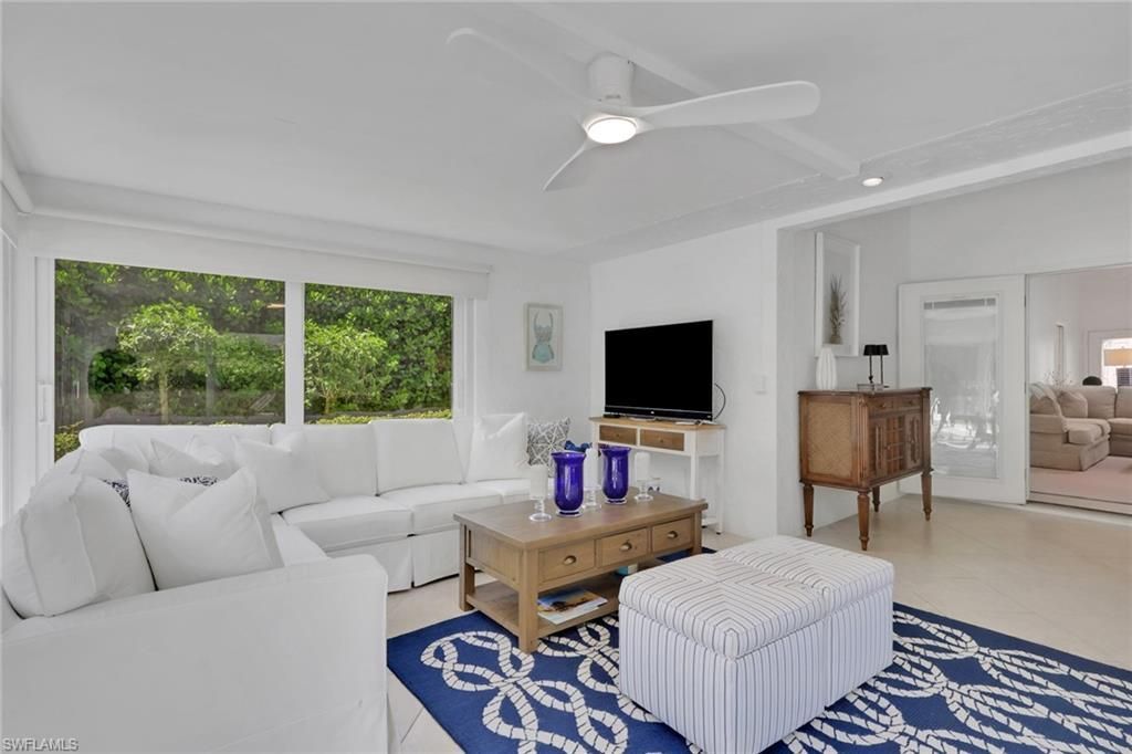 437 Fox Den Cir, Naples, FL 34104 Photo