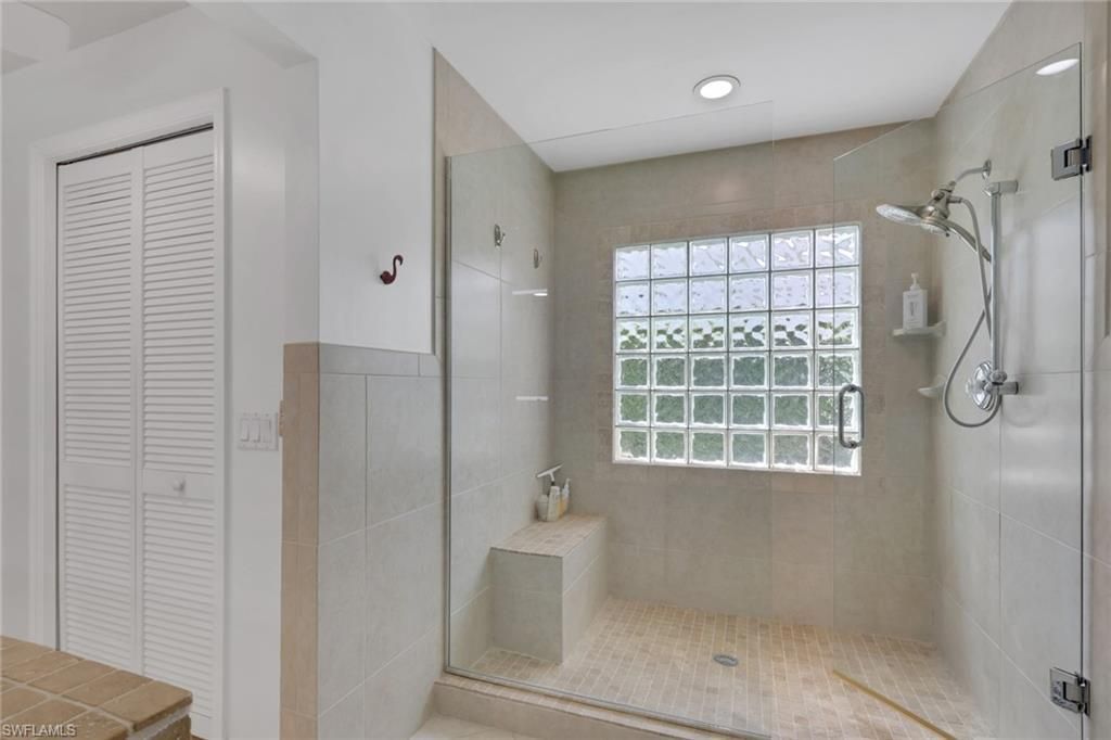 437 Fox Den Cir, Naples, FL 34104 Photo