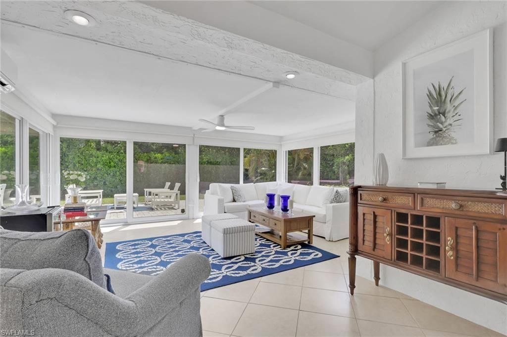 437 Fox Den Cir, Naples, FL 34104 Photo