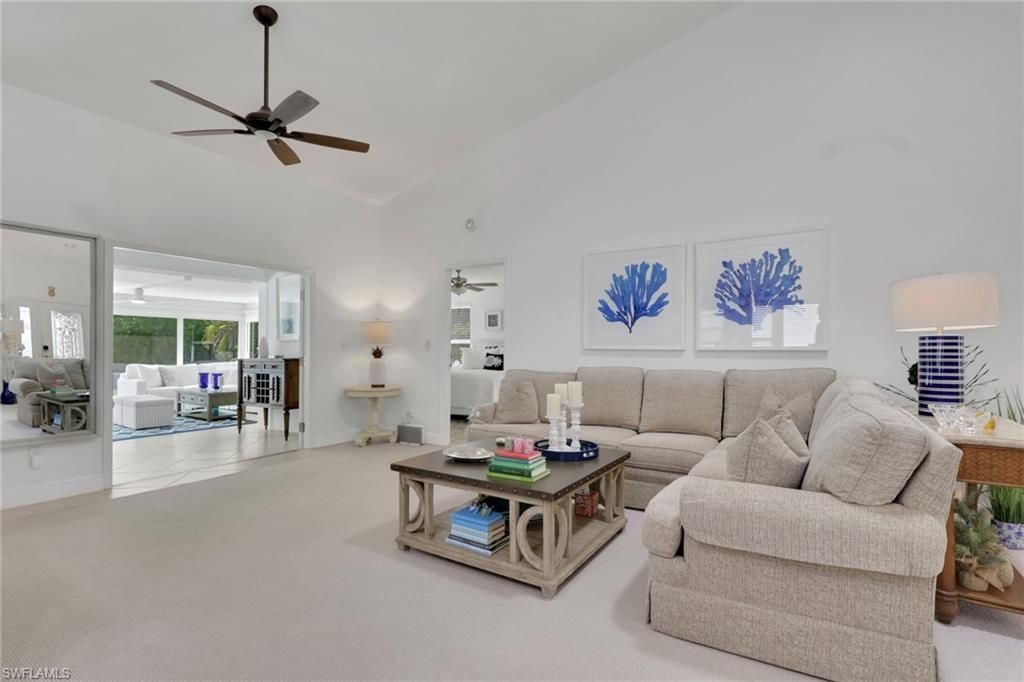437 Fox Den Cir, Naples, FL 34104 Photo