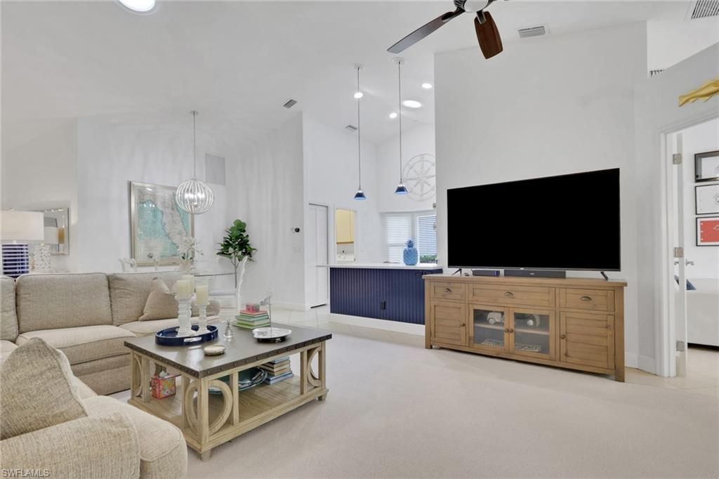 437 Fox Den Cir, Naples, FL 34104 Photo