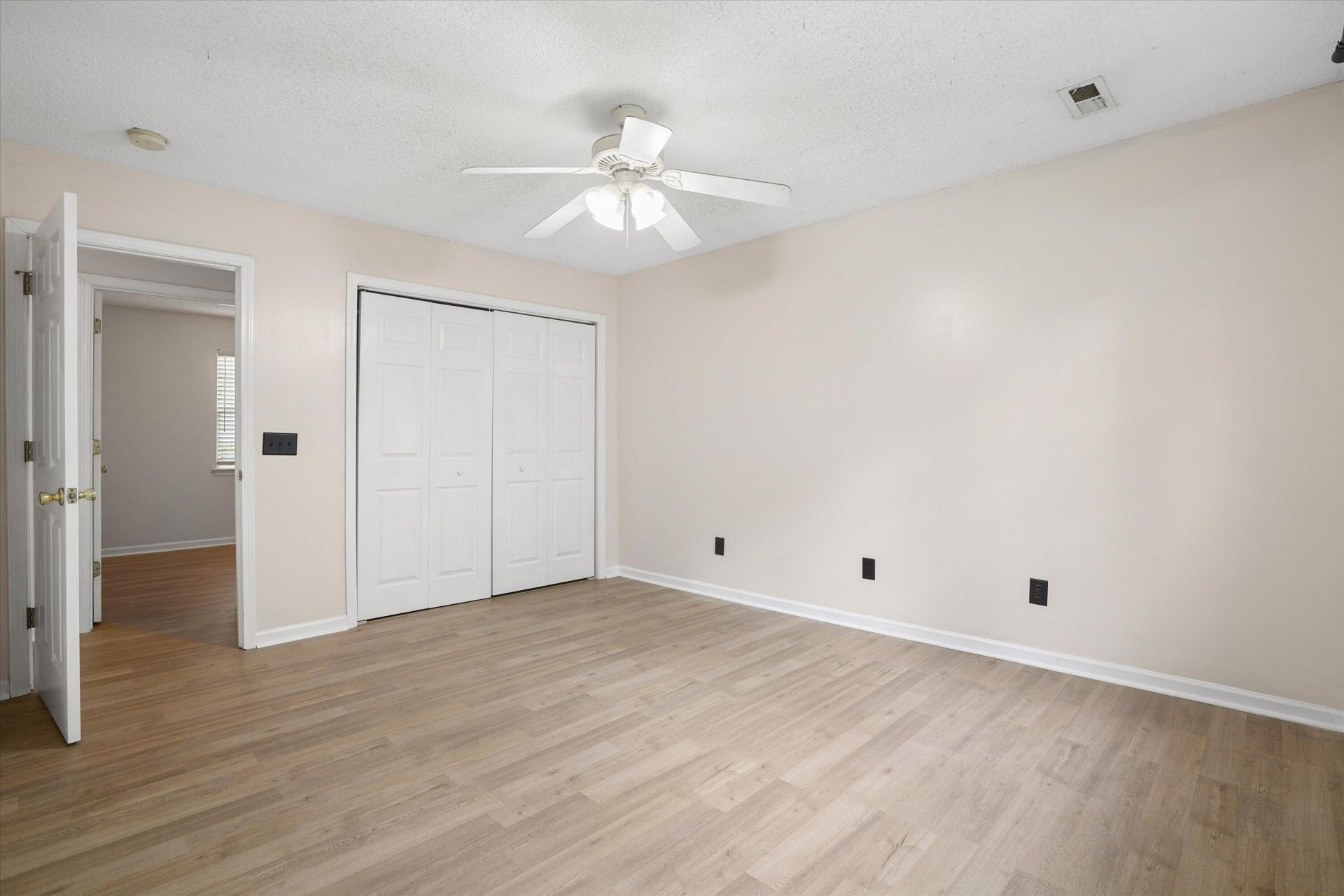 123 Giles Drive Photo 18