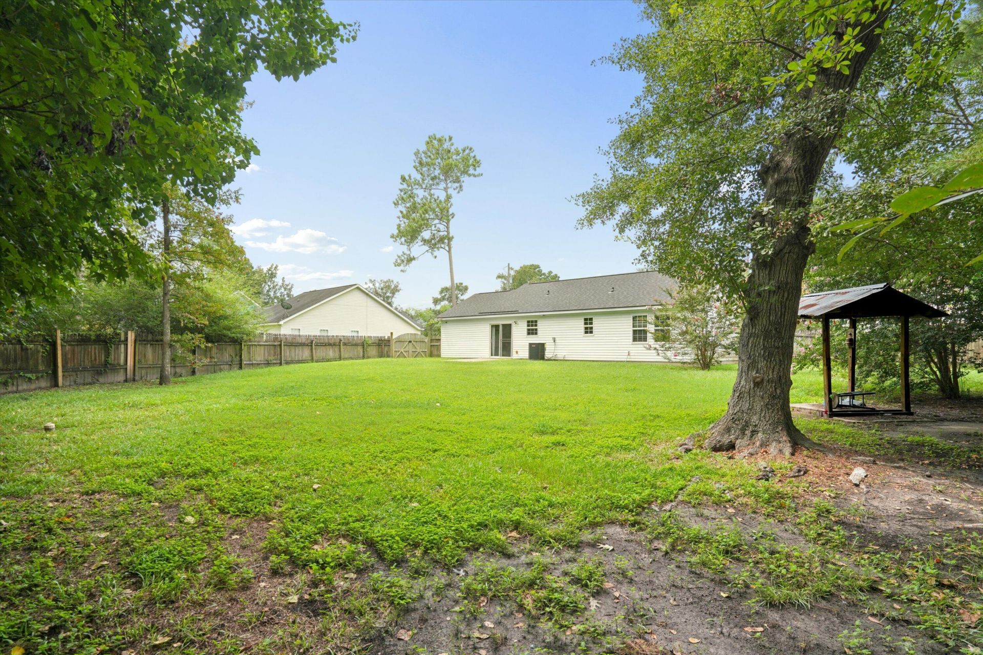 123 Giles Drive Photo 25