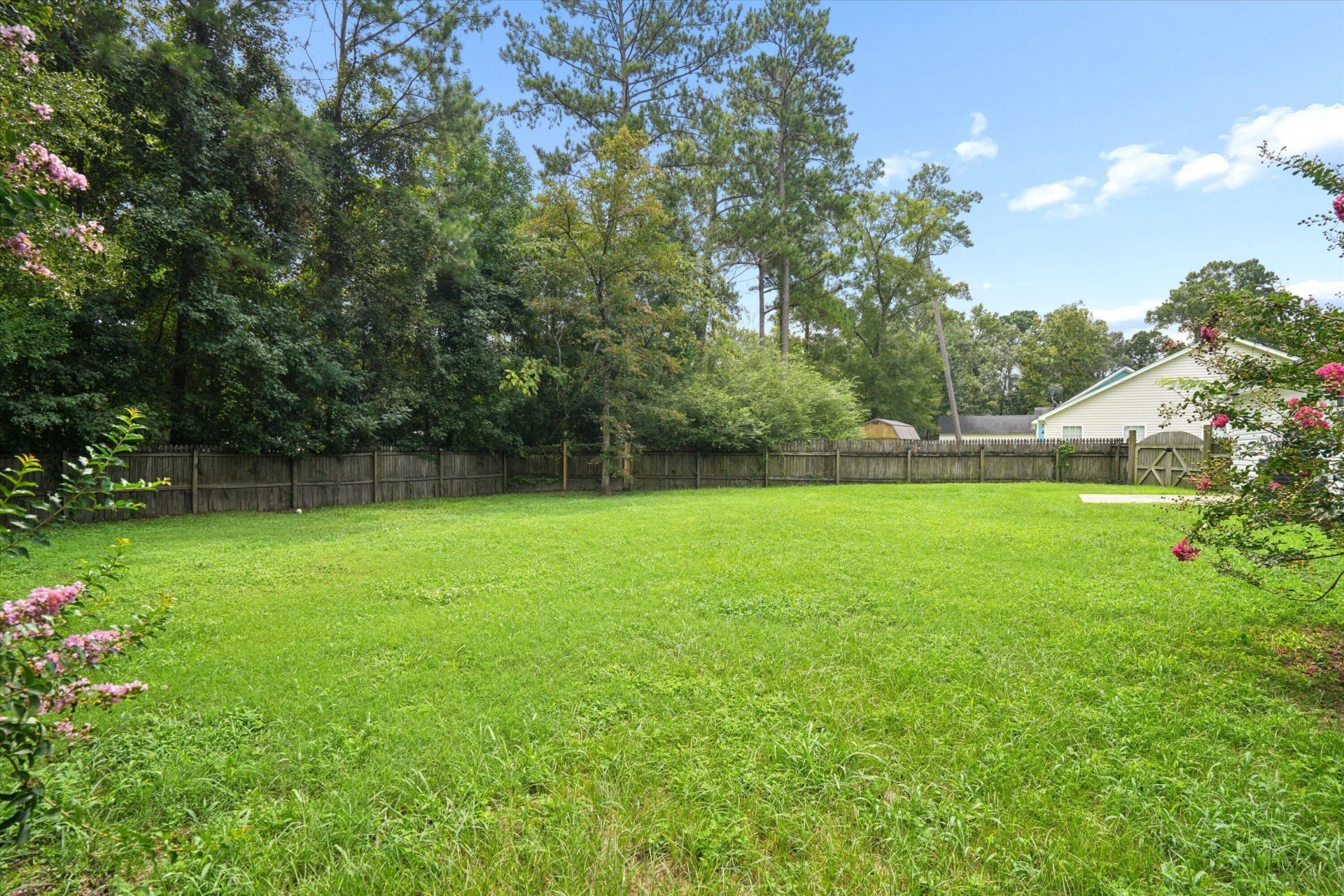 123 Giles Drive Photo 28