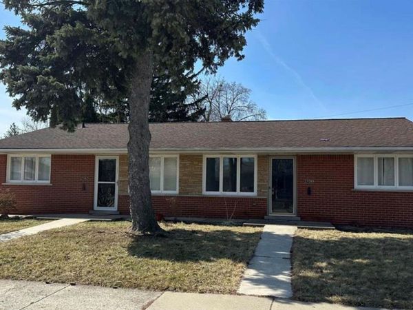 27099 Demrick Street , Roseville, Mi 48066