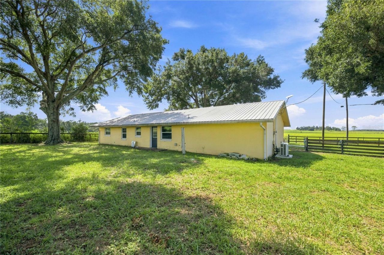 22241 NW 6th Street, Dunnellon, FL 34431 Photo