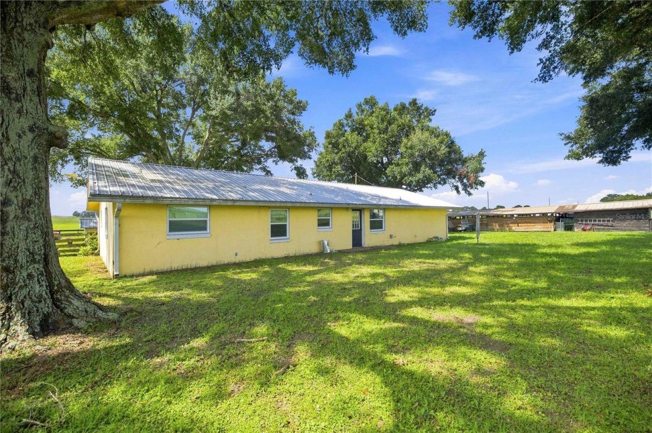 22241 NW 6th Street, Dunnellon, FL 34431 Photo