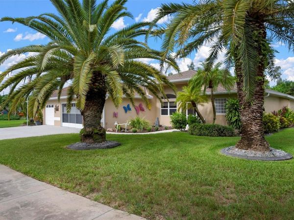 586 OAK BAY DRIVE , OSPREY, FL 34229