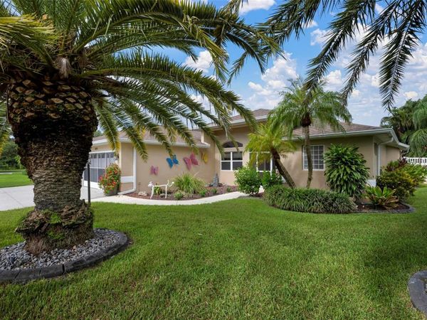 586 OAK BAY DRIVE , OSPREY, FL 34229