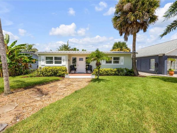 828 E 25TH AVENUE , NEW SMYRNA BEACH, FL 32169