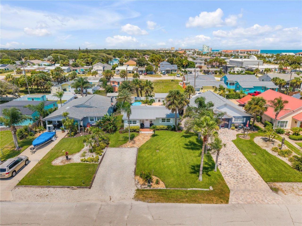 828 E 25th Avenue, New Smyrna Beach, FL 32169 Photo