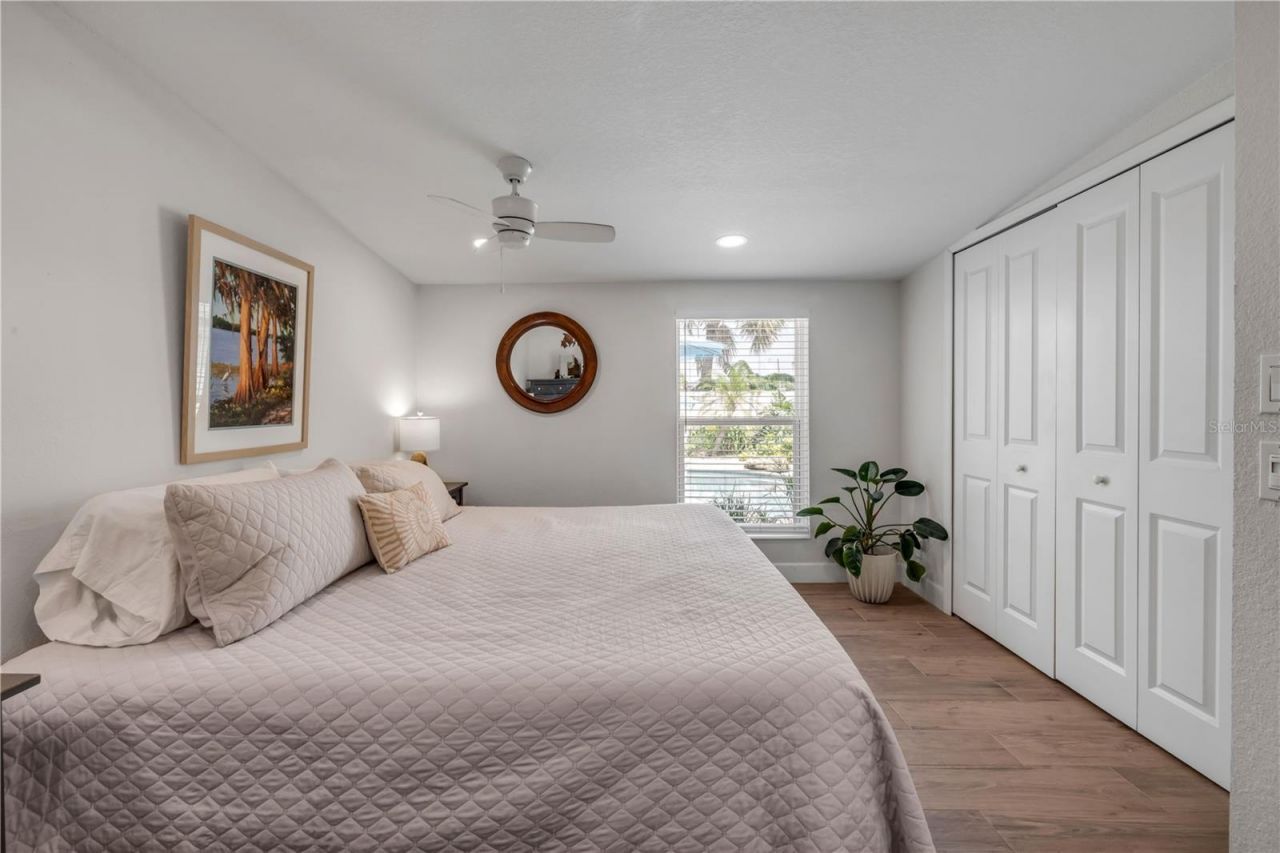 828 E 25th Avenue, New Smyrna Beach, FL 32169 Photo