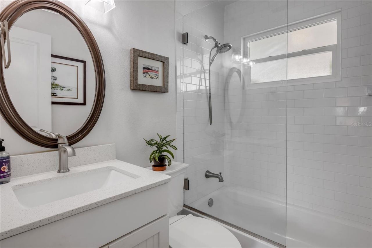 828 E 25th Avenue, New Smyrna Beach, FL 32169 Photo