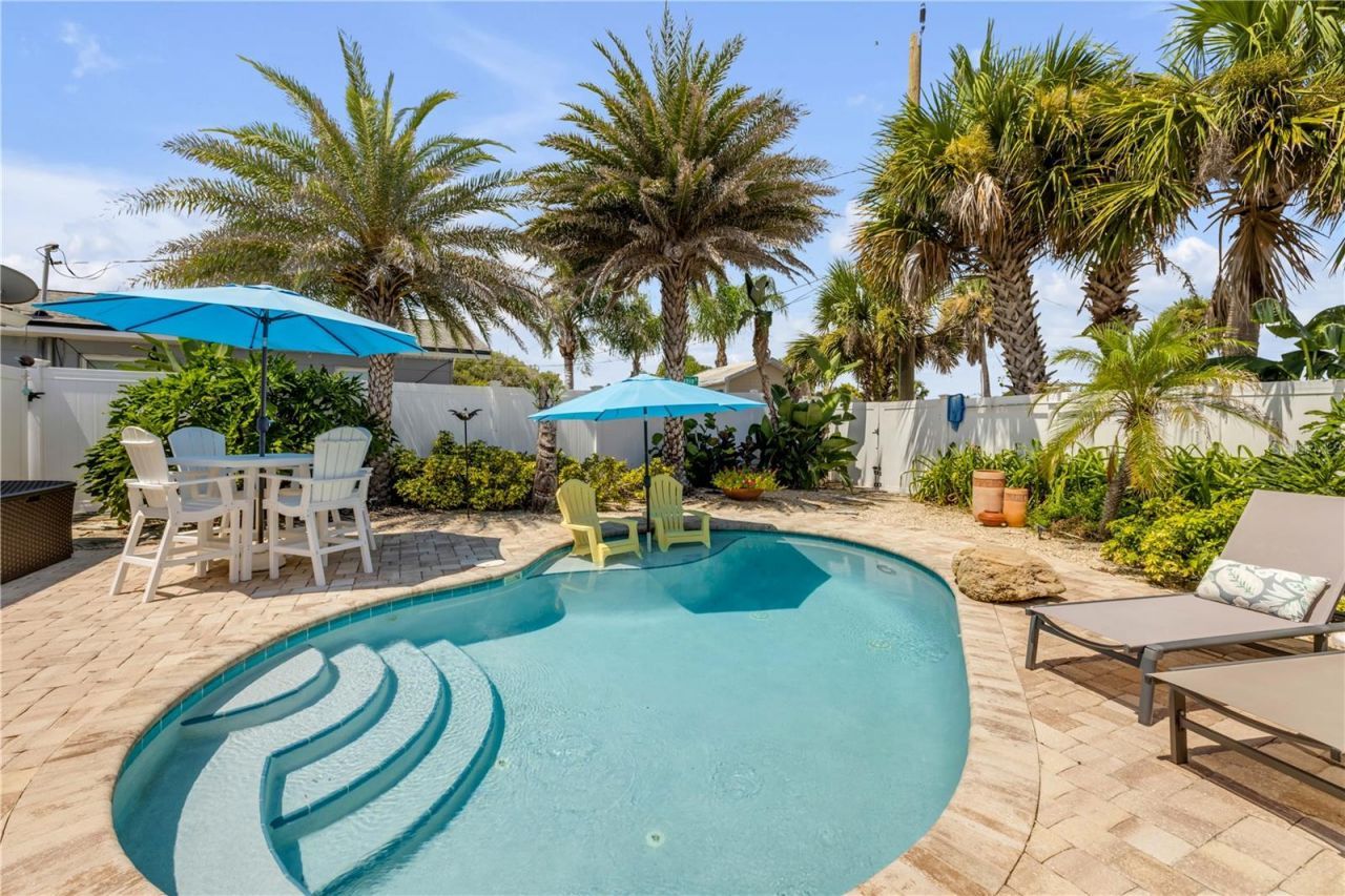 828 E 25th Avenue, New Smyrna Beach, FL 32169 Photo