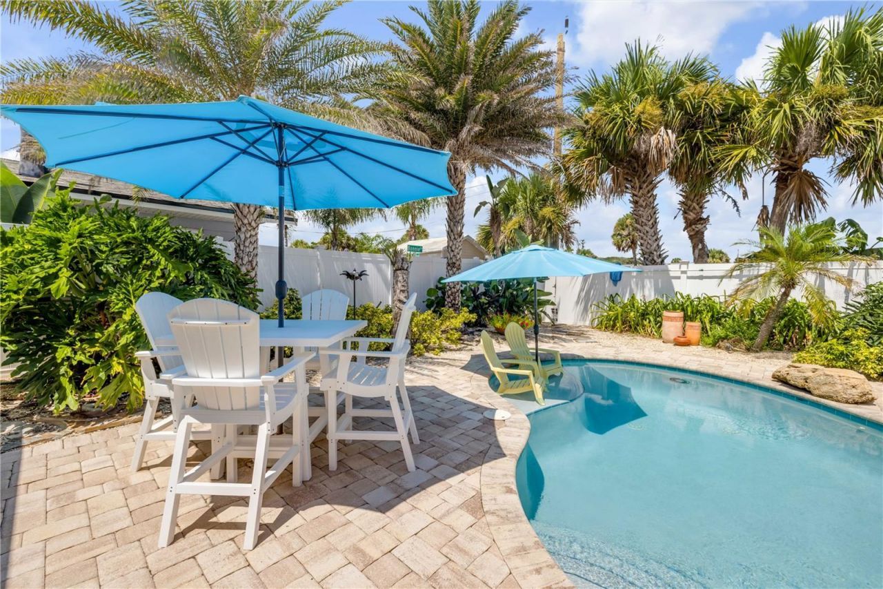 828 E 25th Avenue, New Smyrna Beach, FL 32169 Photo